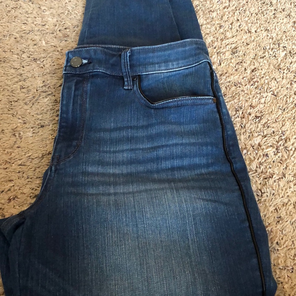 White House black market skinny ankle jeans